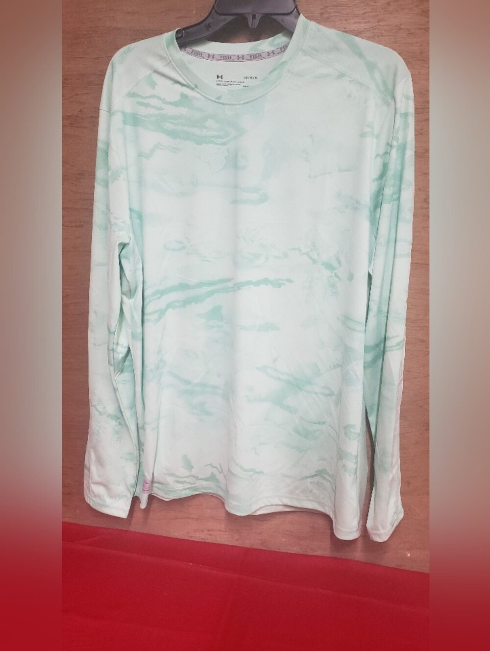 Under Armour Heatgear Mens Mint Marbled Fishing Shirt Large NWOT